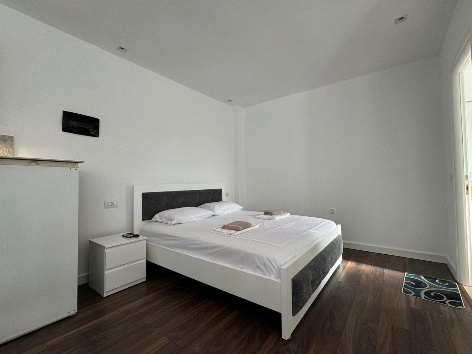 Sulozeqi Apartments Ksamil Exteriör bild
